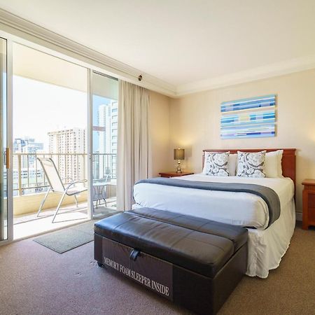 Studio Unit At The Royal Garden, In Waikiki ワイキキ・ロイヤルガーデン Гонолулу Екстер'єр фото