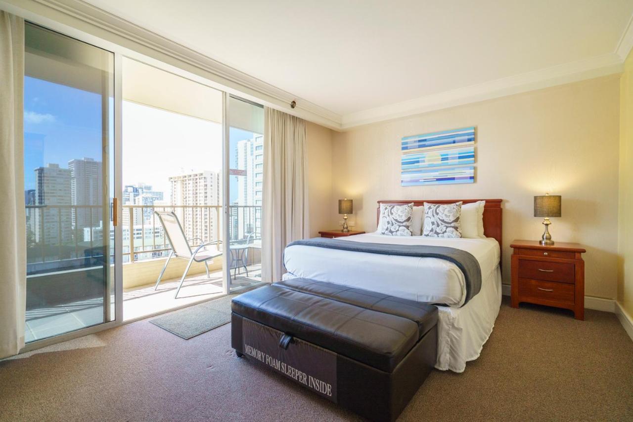 Studio Unit At The Royal Garden, In Waikiki ワイキキ・ロイヤルガーデン Гонолулу Екстер'єр фото
