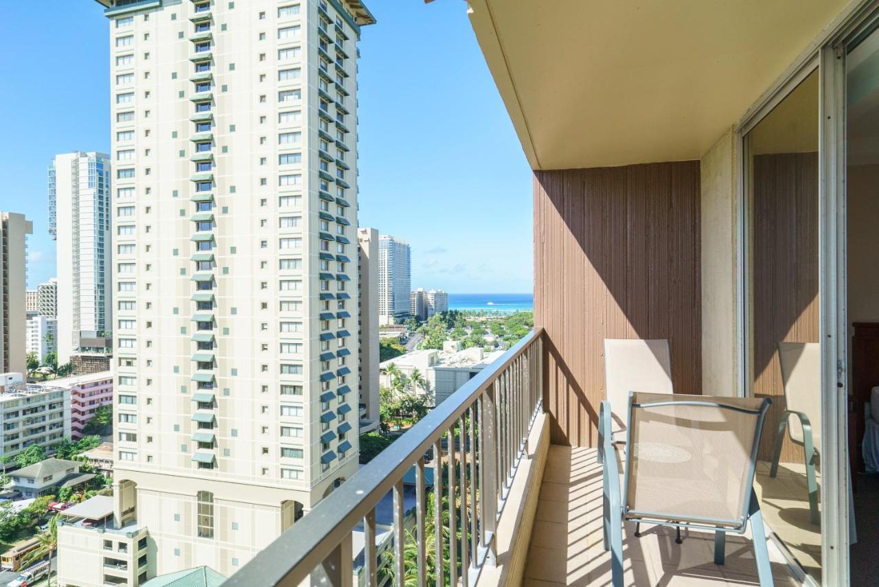 Studio Unit At The Royal Garden, In Waikiki ワイキキ・ロイヤルガーデン Гонолулу Екстер'єр фото